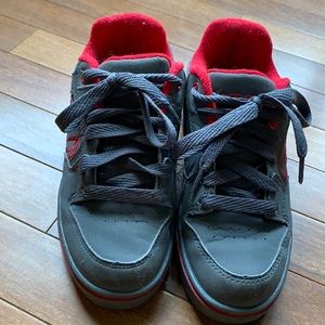 Kids Heelys size 3